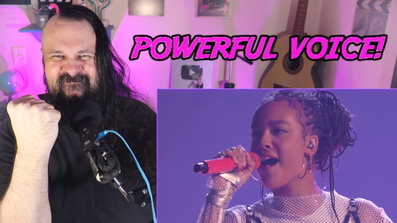 HEAVY METAL SINGER | REACTION | SARA JAMES - ROCKET MAN
