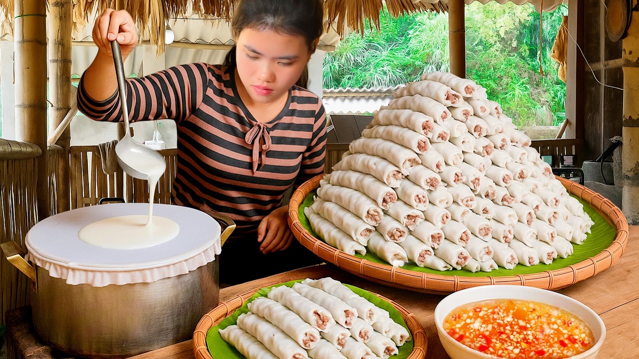 How to Make Steamed Rice Roll (Vietnamese Banh Cuon) and Bring them to Market to Sell with My Son