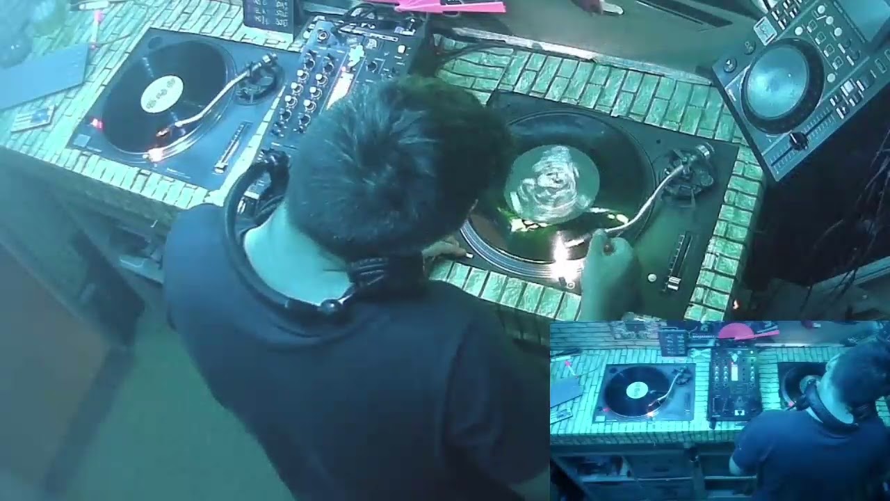 Dj Bolet cuando te apetece pinchar antes de irte a la cama #musica coliseum ❤️