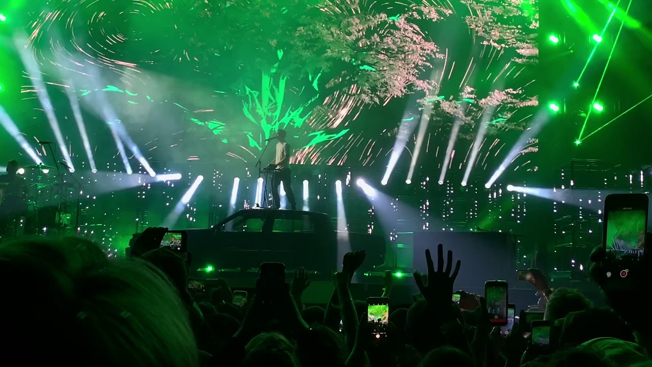 Twenty One Pilots - 