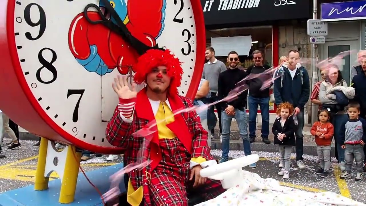 Corso Parade de la vogue des noix de firminy  22 octobre 2022 .