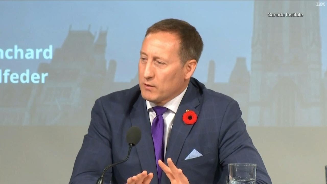 Peter MacKay publicly criticizes Andrew Scheer