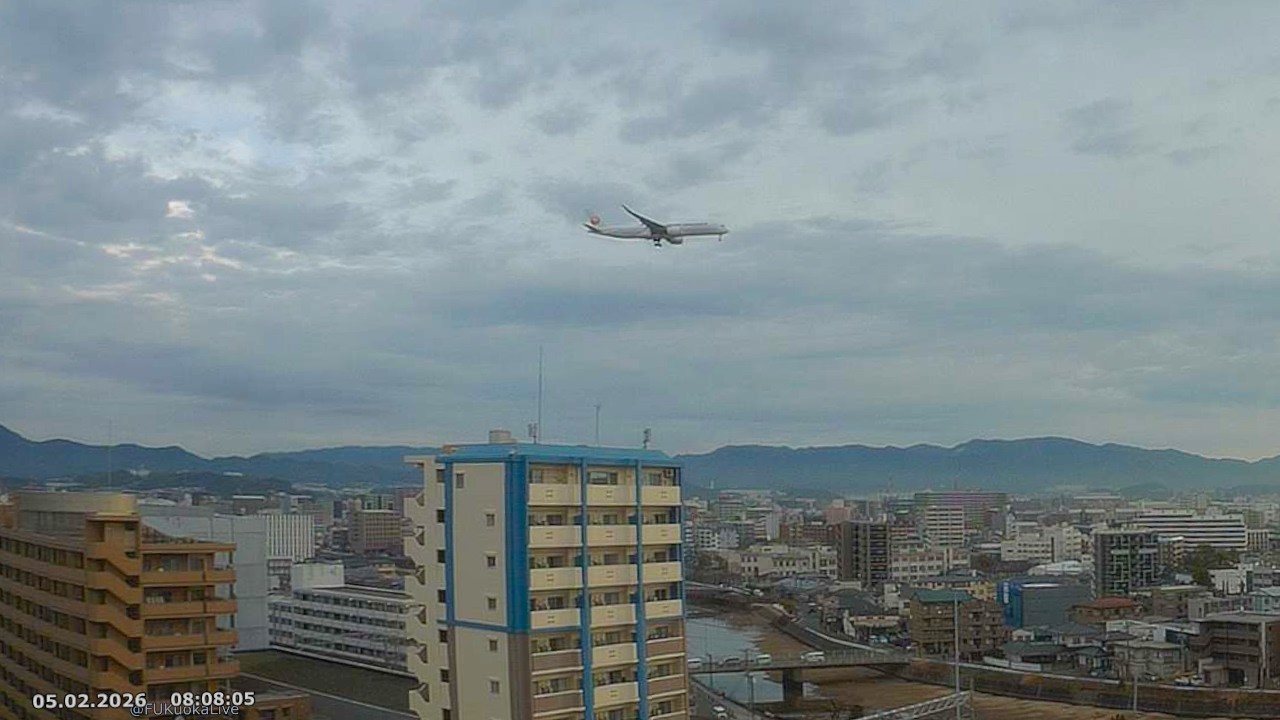 🔴 LIVE 20260205 ✈️ 福岡 飛行機スポッティング ✿ JR電車 ✿ 宇美川 箱崎 - 箱崎に向けて離陸