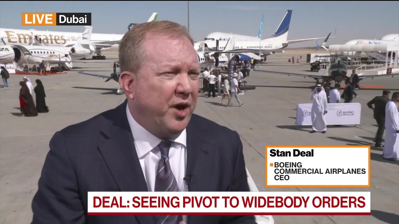 Boeing's Stan Deal Sees 'Pivot' Toward Widebody Orders