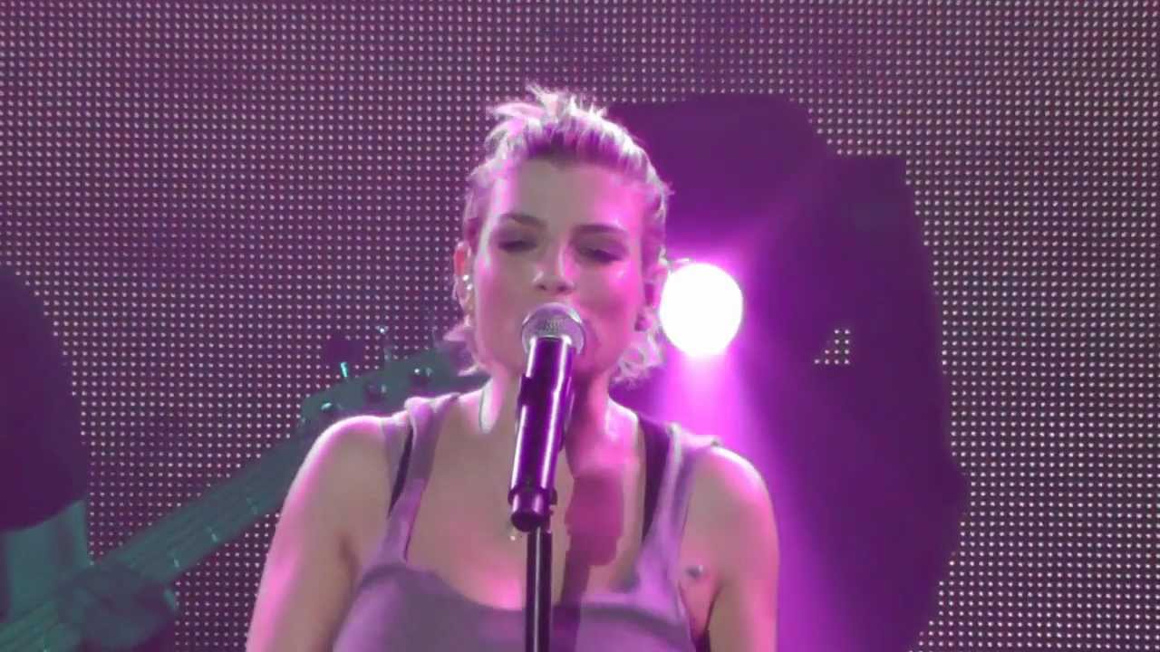 Emma Marrone@Firenze_Tra passione e lacrime.avi
