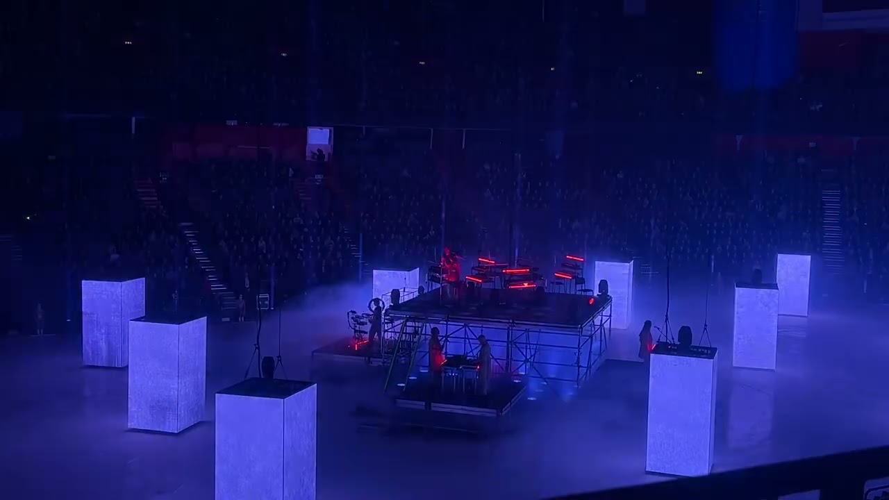 Kite on Ice - True Colours