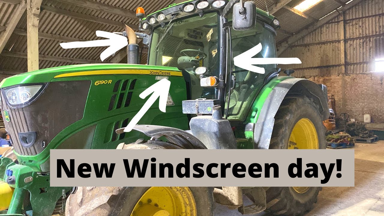 Ремонт ветрового стекла на тракторе John Deere - трактору John Deere 6190R установили новое ветро...