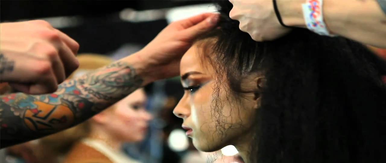 INOA Rocks the L.A.M.B. Runway at NYC Fashion Week