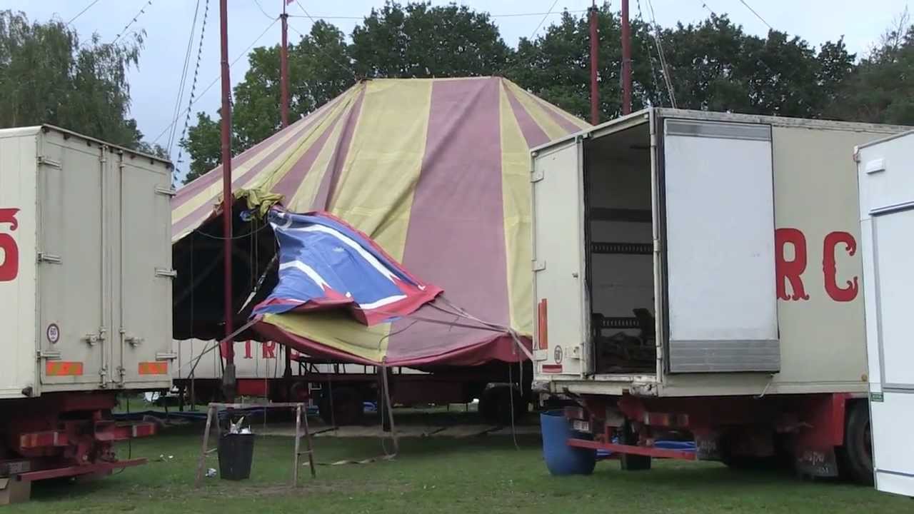 Circus Pipo: Het verhaal van een clown en zijn circus