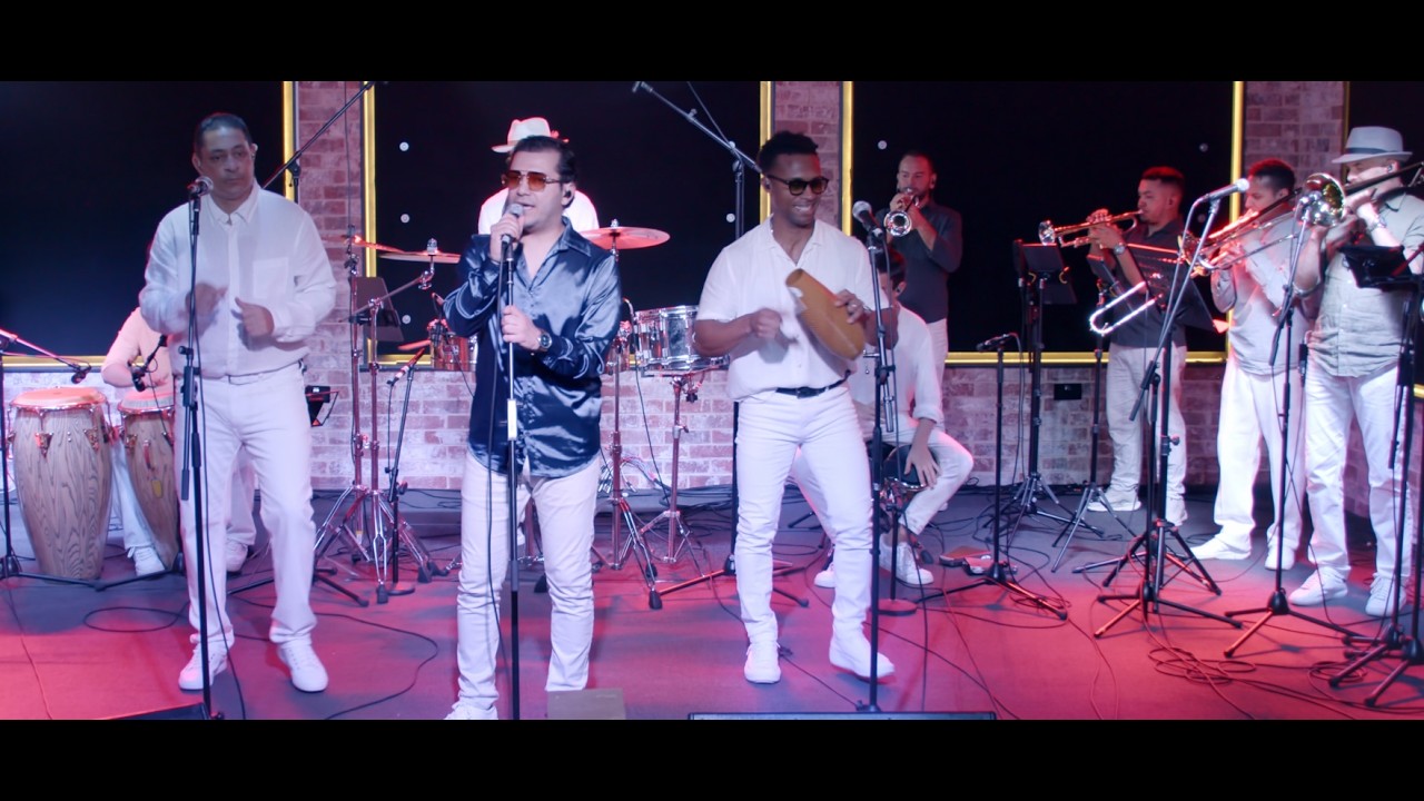 La Londinense Orchestra Perform 