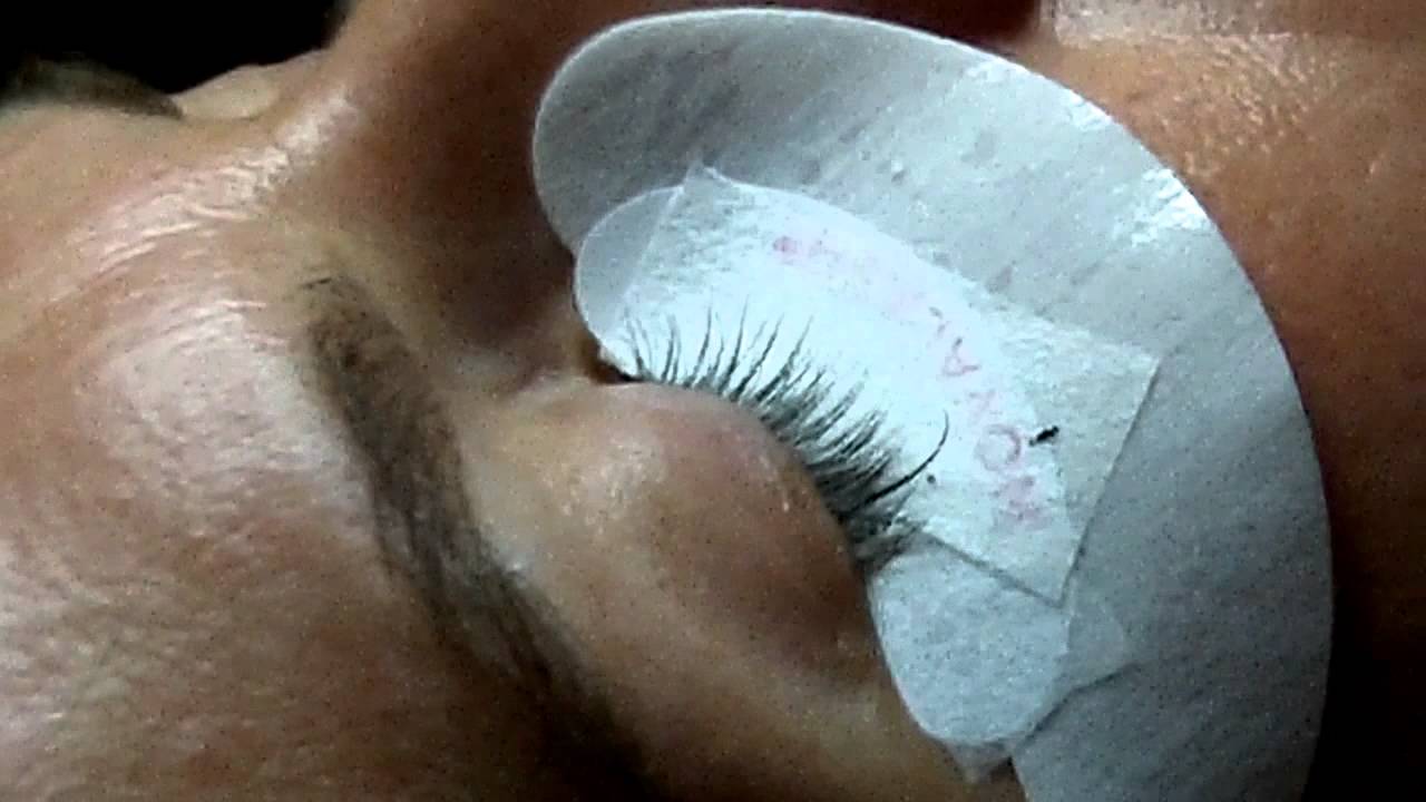 NovaLash Eyelash Extension Application