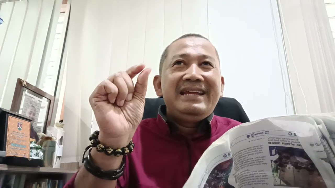 MENGENAL ANALISIS WACANA KRITIS (AWK)#M ROHMADI#ARFUZH RATULISA