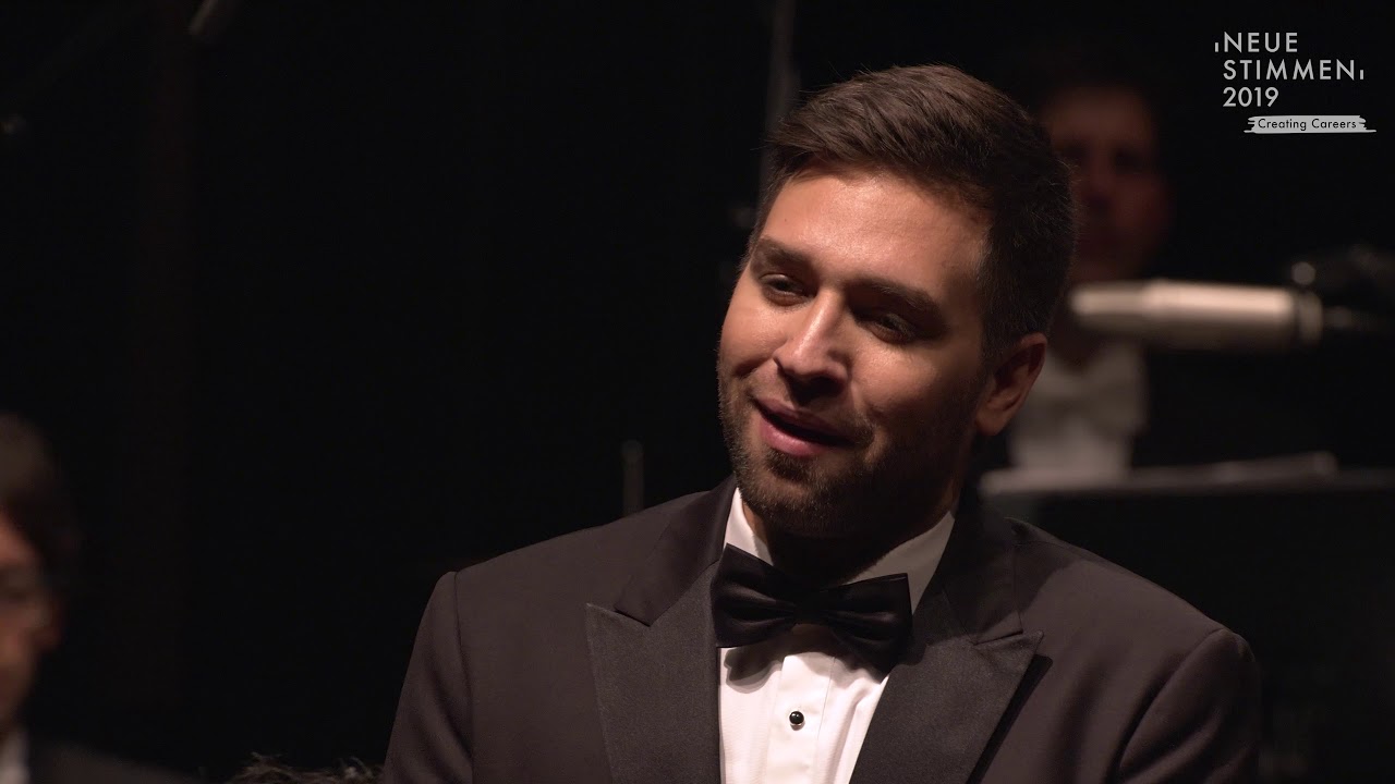 NEUE STIMMEN 2019 - Semi-Final: Domen Križaj sings 