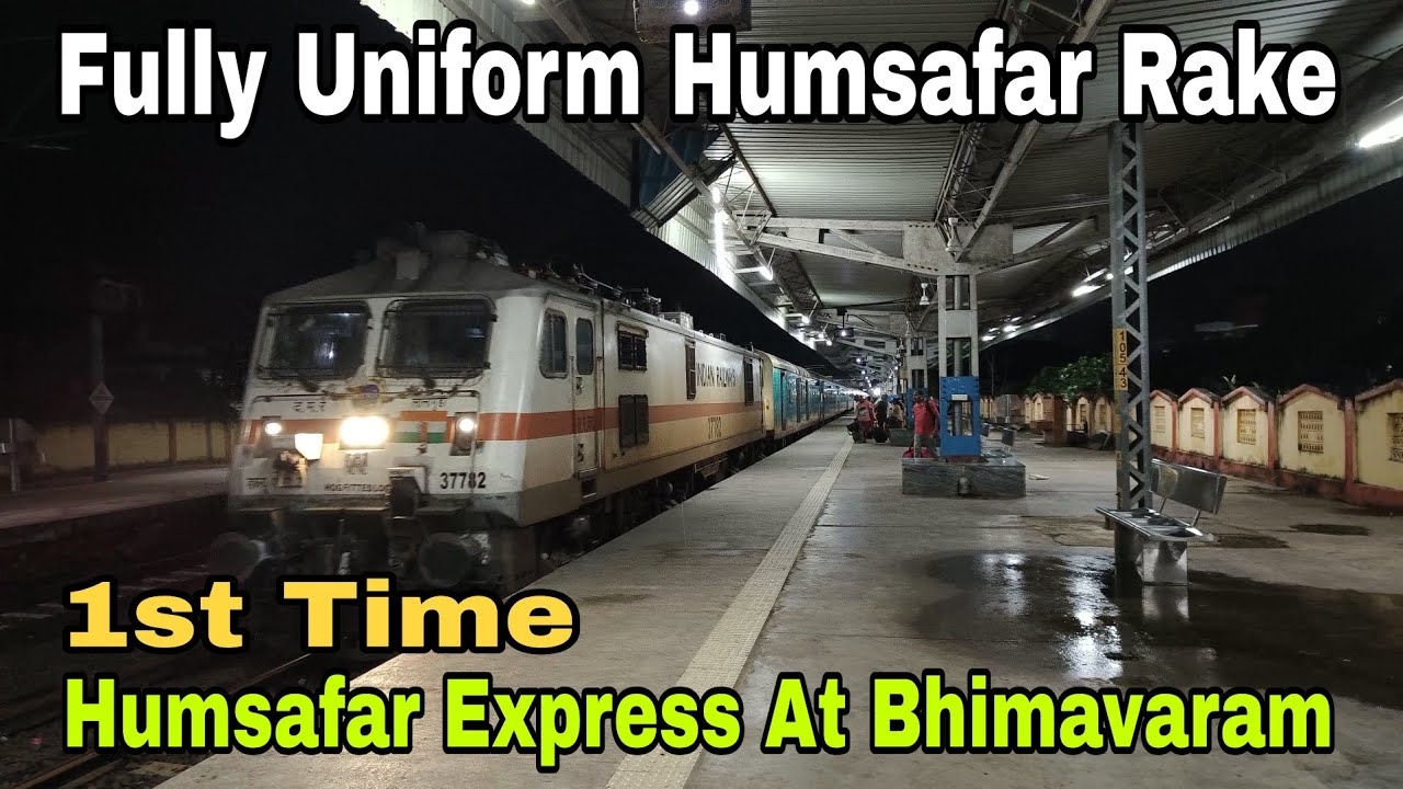 07482 Anakapalli Tirupati Humsufar Special Express Arriving Bhimavaram Town Railway station 