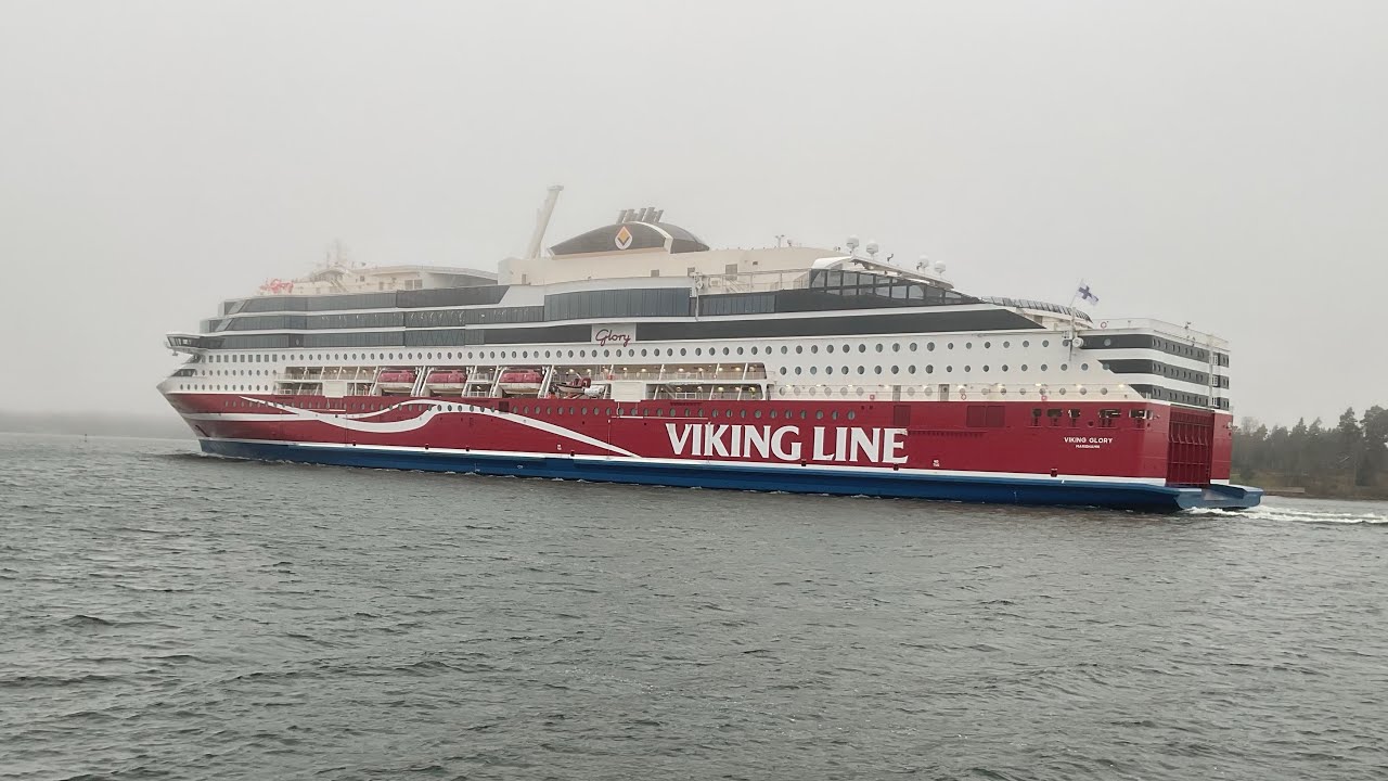 M/S Viking glory departing Mariehamn on X-mas cruise 25 December 2024