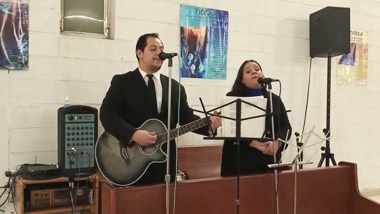 UN NIÑO NOS HA NACIDO - CORO SION - CANTO DE ADVIENTO