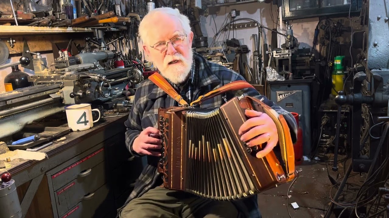 Squeezebox Crack 4.  None So Pretty? Constant Billy?