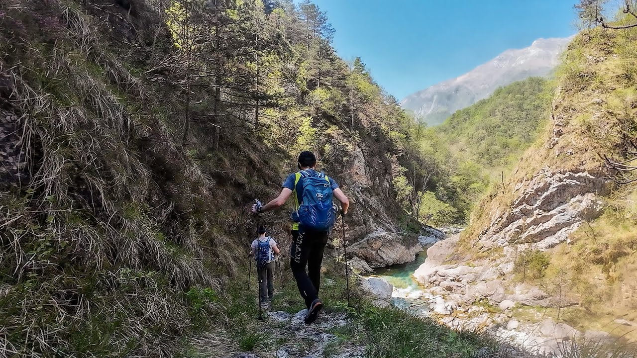 La VENZONASSA verso Ledis • Prealpi Giulie
