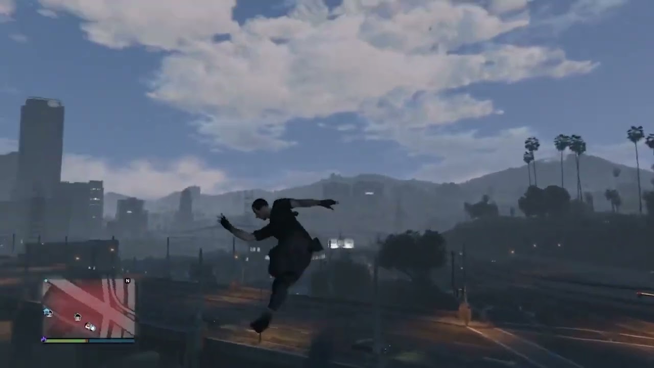 GTA 5 Online Getting TROLLED by invisible player !