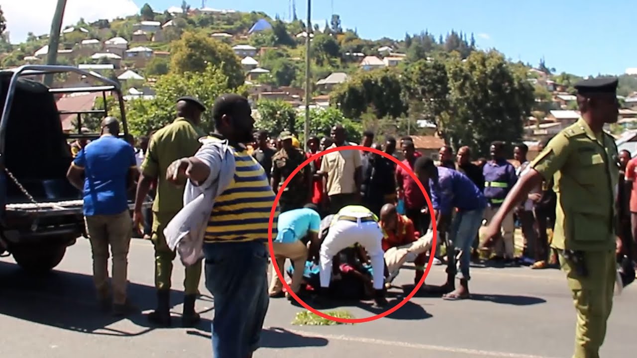 AJIRUSHA KWENYE MATAIRI YA LORI 