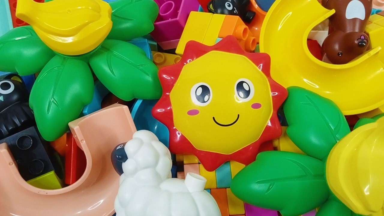 Marble Run ASMR ☆ Build an Exciting And Easy Marble Run With Lego Duplo