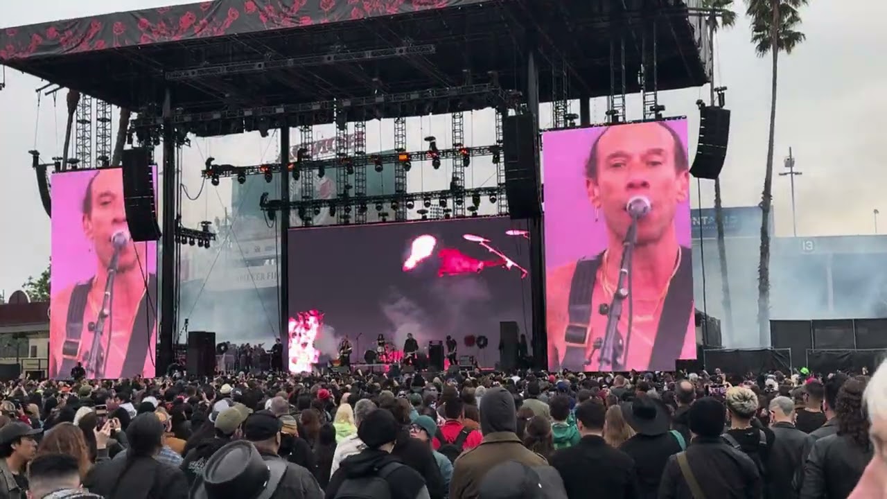 She Wants Revenge - “Tear You Apart” Live @ Cruel World Festival 2025 (5/17/25)