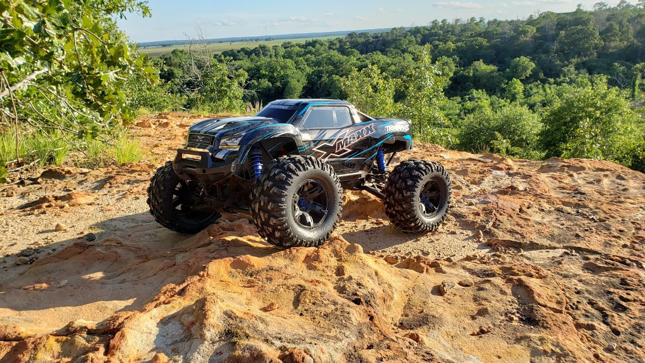 Crazy Powerful TRAXXAS X-MAXX 8S Rock Crawl