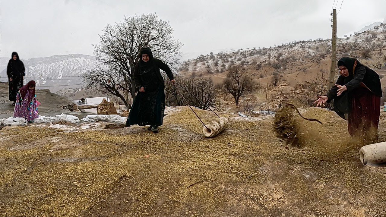 Cooking Lentils in village way with Grandma's family, DOORA official channel