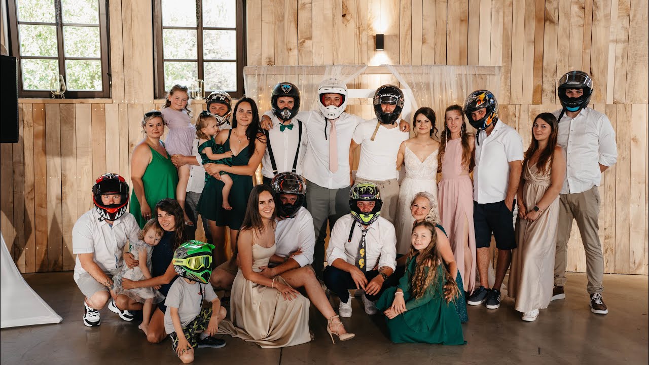 Donut's garage na slu&scaron;no (Slatin&scaron;t&iacute;)