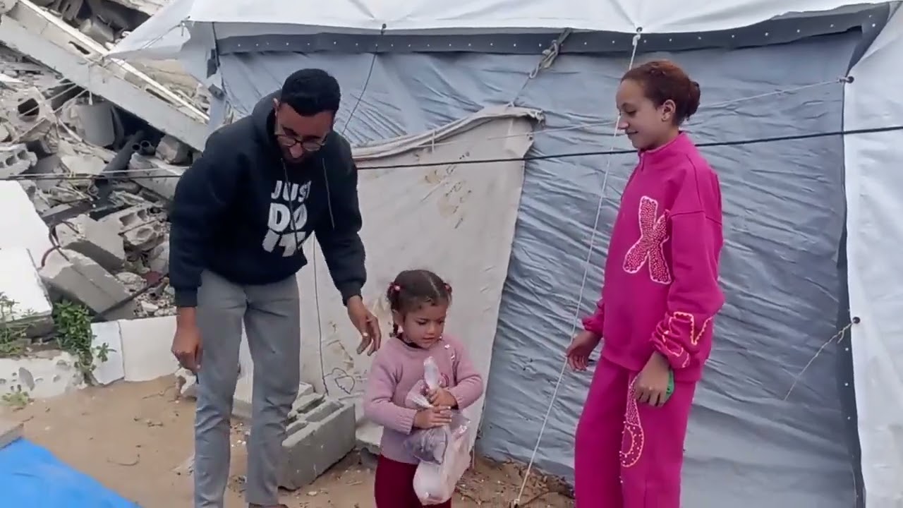 اسالك بالله لا تسحب الشاشة5ثواني في سبيل الله للتبرع لاخوتكم في غزة التواصل واتساب 00972592294459