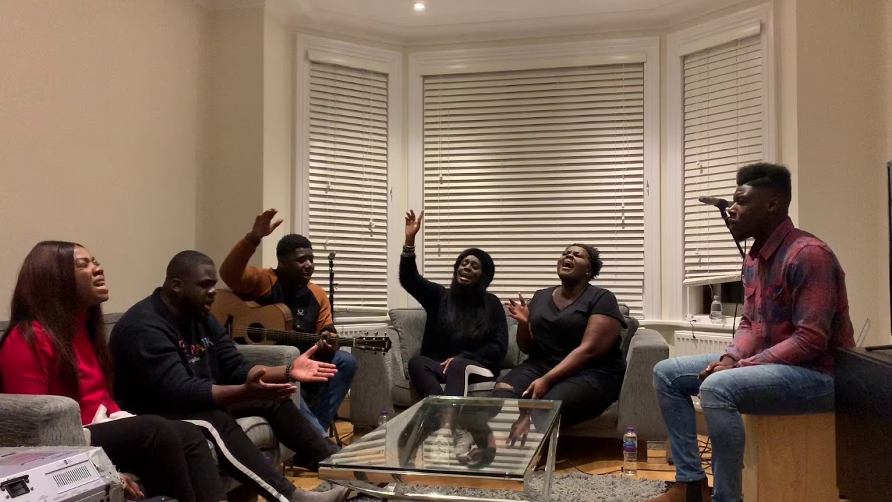 Yahweh Medley ft Campus Rush (Living Room Session Episode 2)