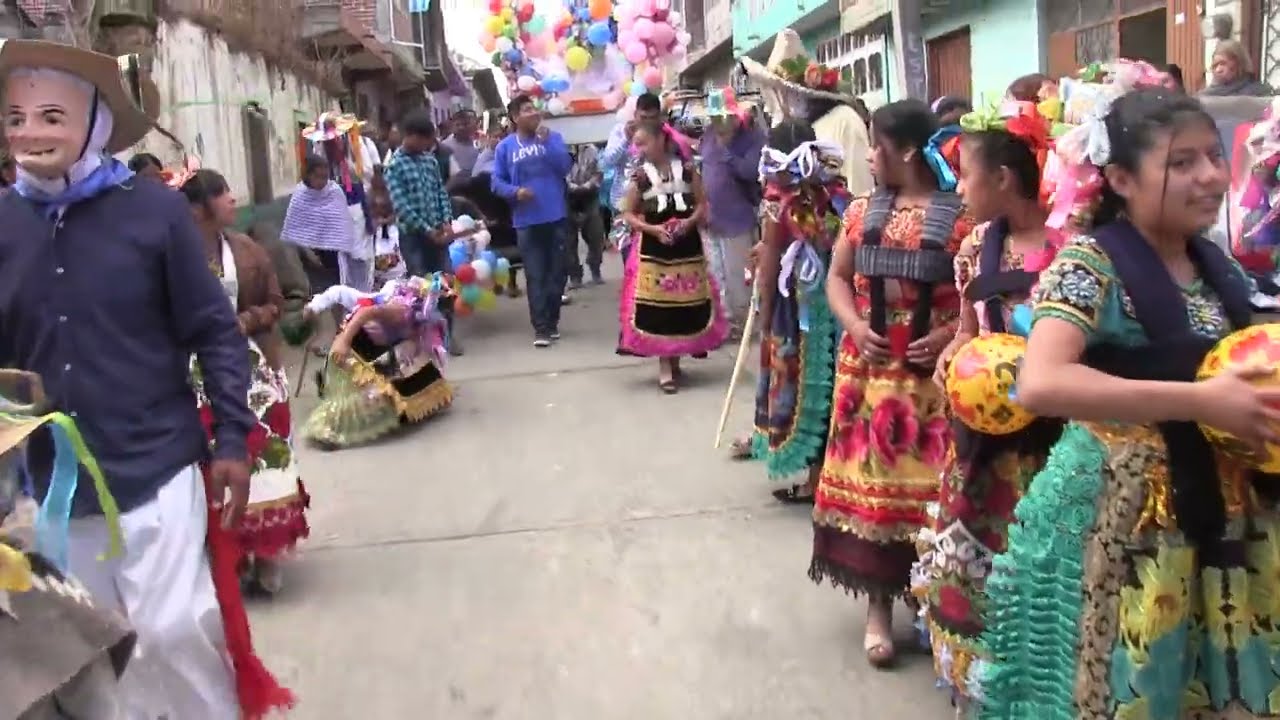 DIA DE REYES EN SANTA CRUZ TANACO MICHOACAN,PROCESION Y DANZA