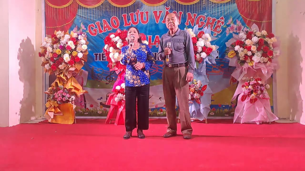 Bài hát chèo nhớ về Hội lim do ca sĩ Tất Tụ và ca sĩ Nguyễn Huyền trình bày