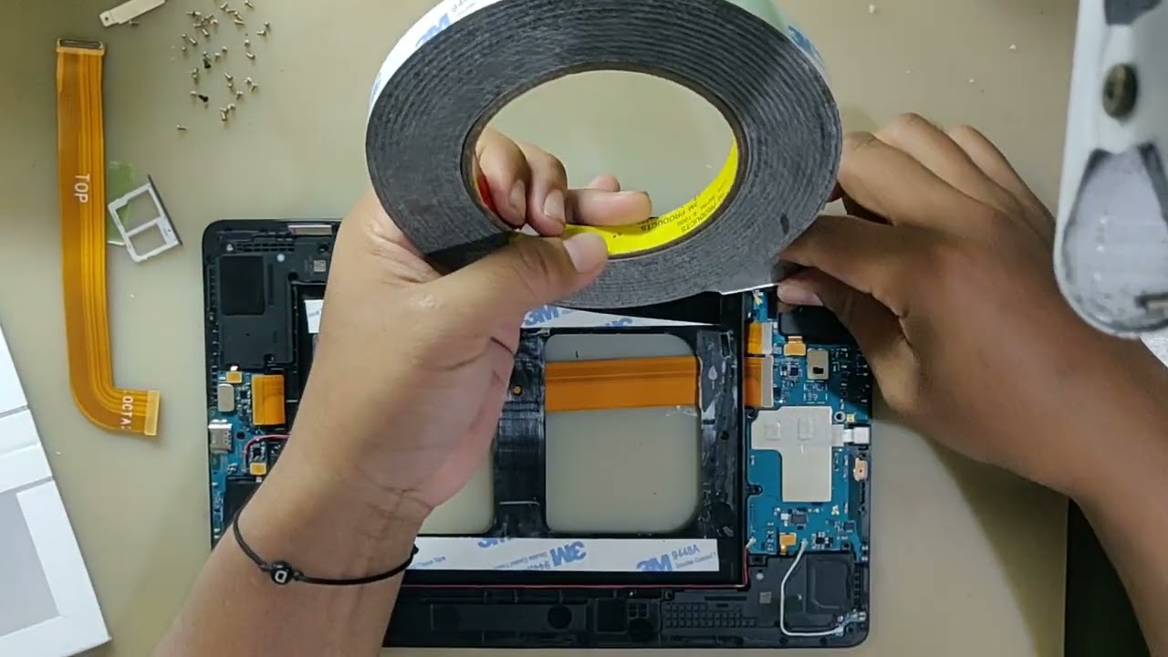 Samsung Galaxy Tab S5e SM-T725 Battery Replacement part 2