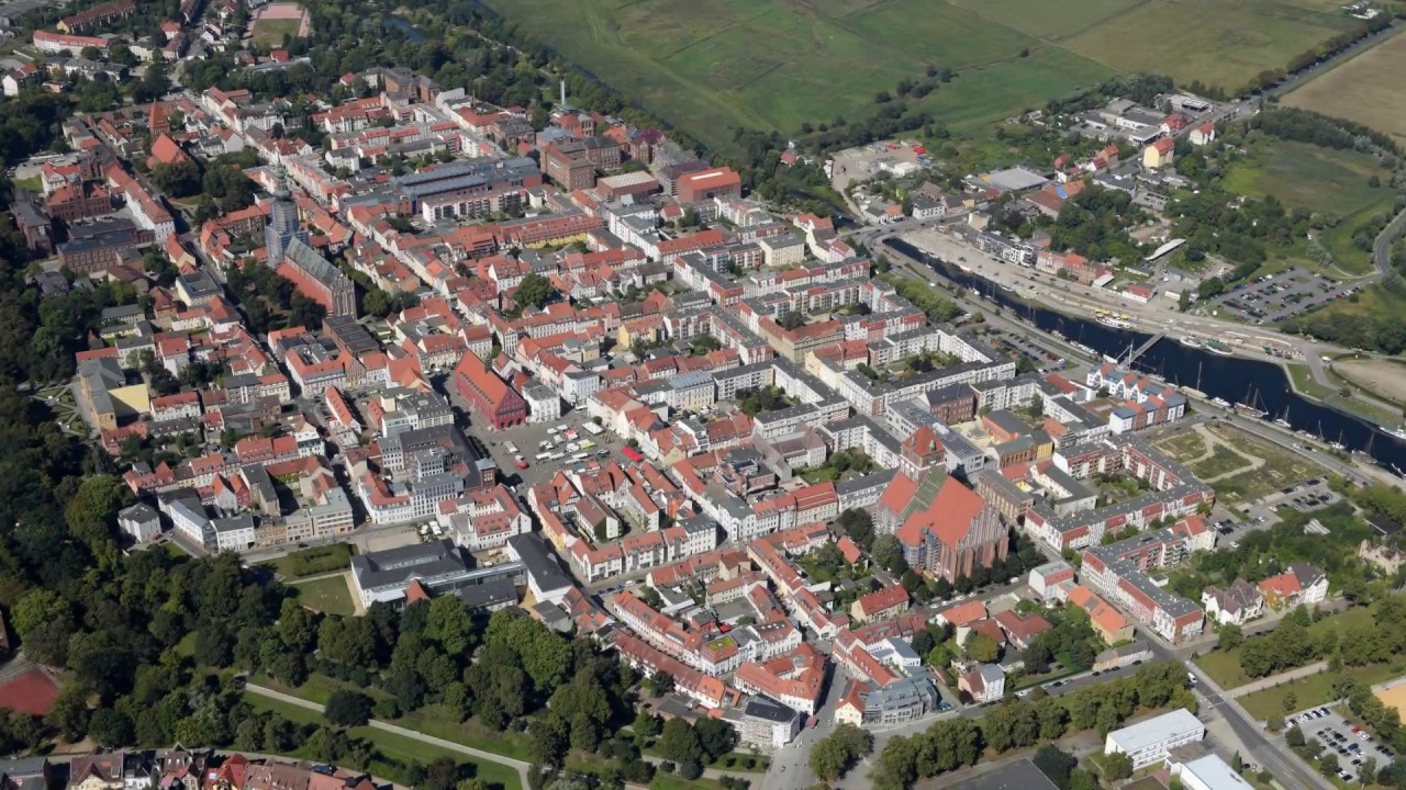 Greifswald faszinierend aus der Luft fotografiert