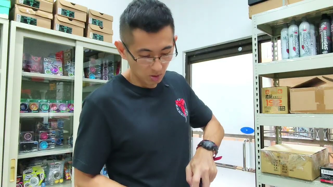 Unboxing and Testing KJWORKS KP-05 Airsoft Gas Blowback Pistol