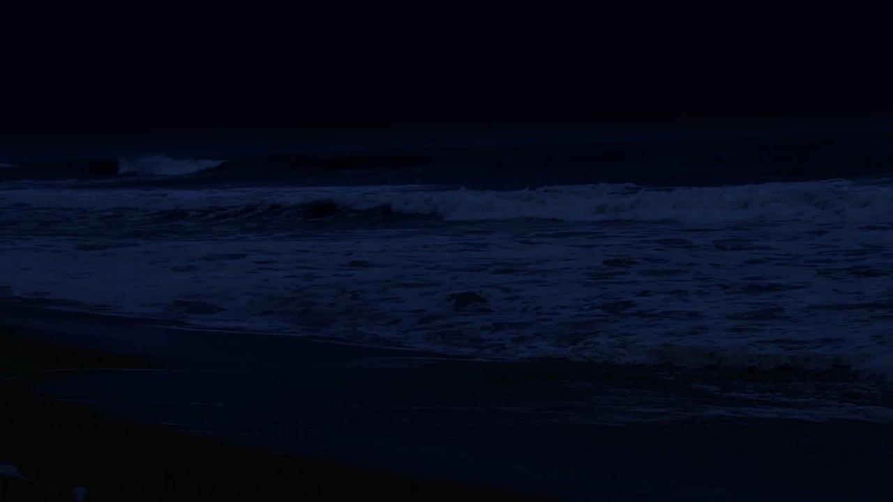 Sleep soundly for 10 hours - while listening to the warm sound of ocean waves.