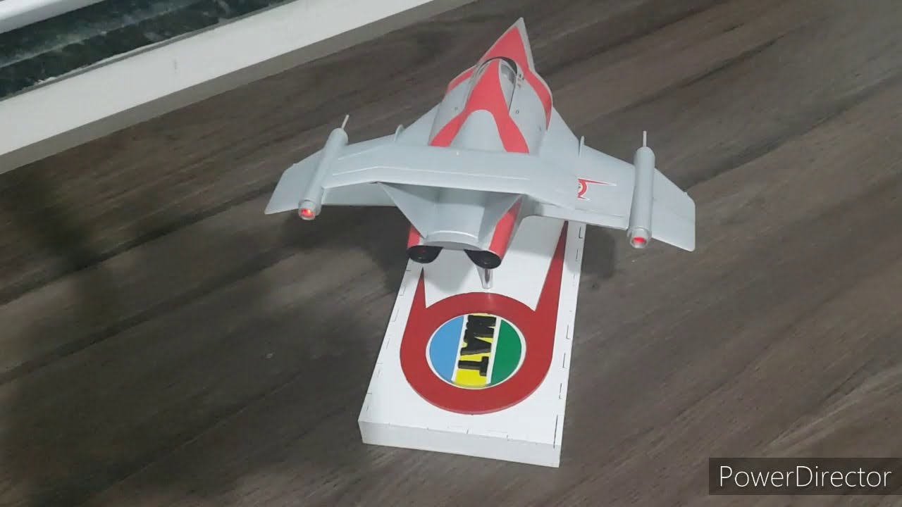 Mat Arrow 1 (Ultraman) - 1:72 - Wave corporation