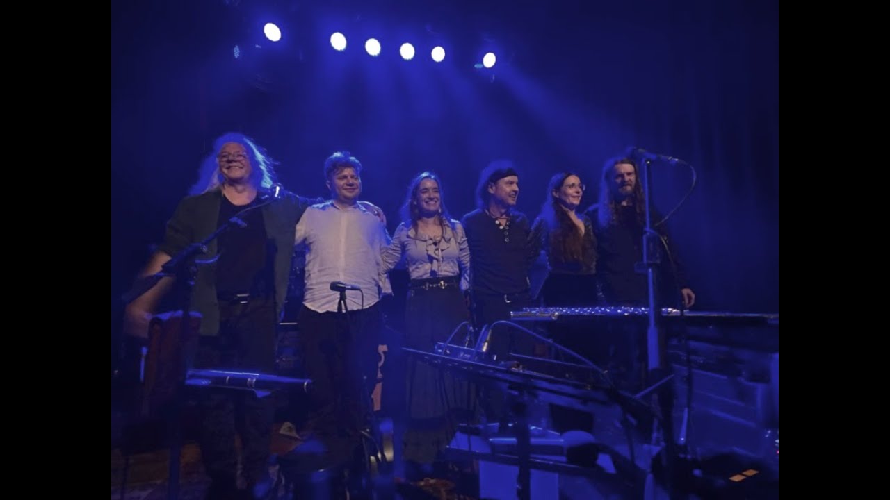 Loreena McKennitt - Santiago ( Tricky Notes & Friends -cover)