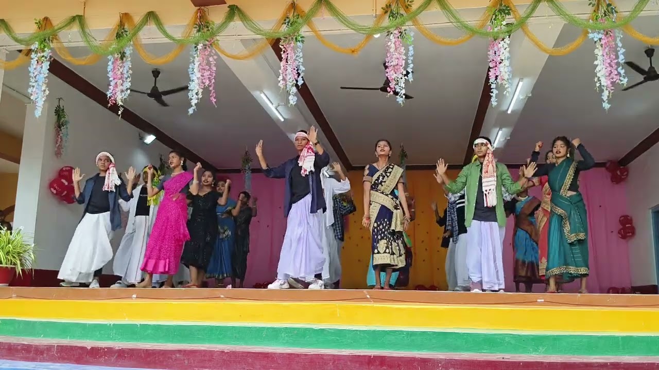 Tor rupa gori re Nagpuri Dance Performance by Girls of St. Michael's School Gokhla
