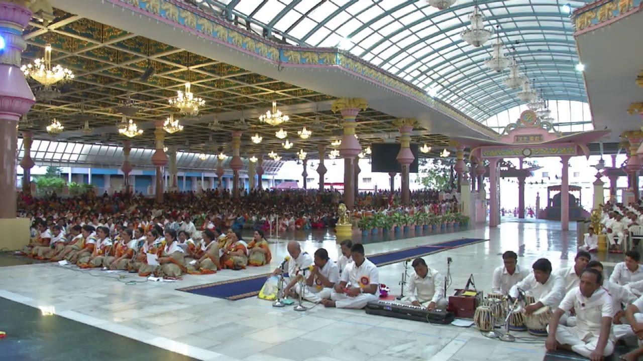 Poojinthamu mana Sai ni |                      పూజింతము మన సాయినీ