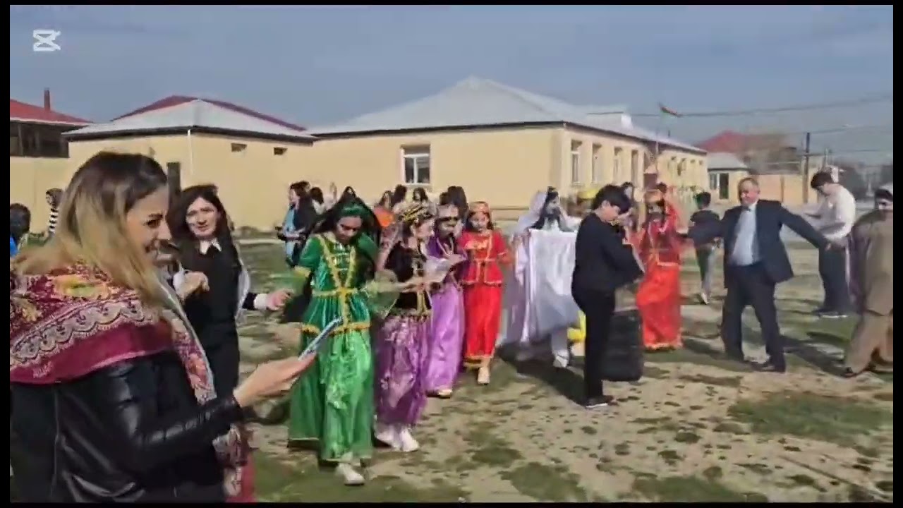 Məktəbimizin bayram tədbirindən.