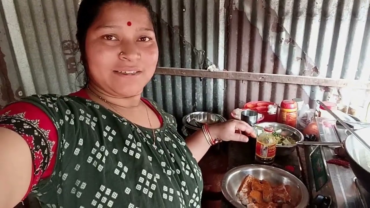 সবাইকে হ্যাপি হোলির শুভেচ্ছা আমি রং খেলব না শরীর ভালো না রূপচান্দা মাছ রান্না করছি বিড়ালের কান্ড 