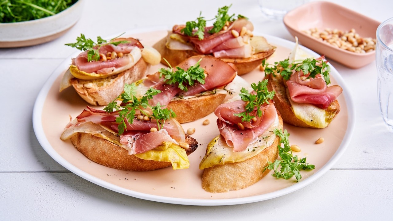 Bruschetta met witloof en ham