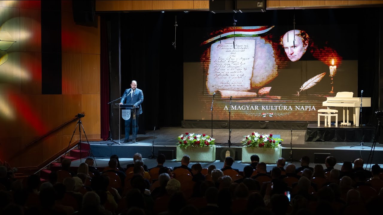 Gálaest a Himnusz születésnapján