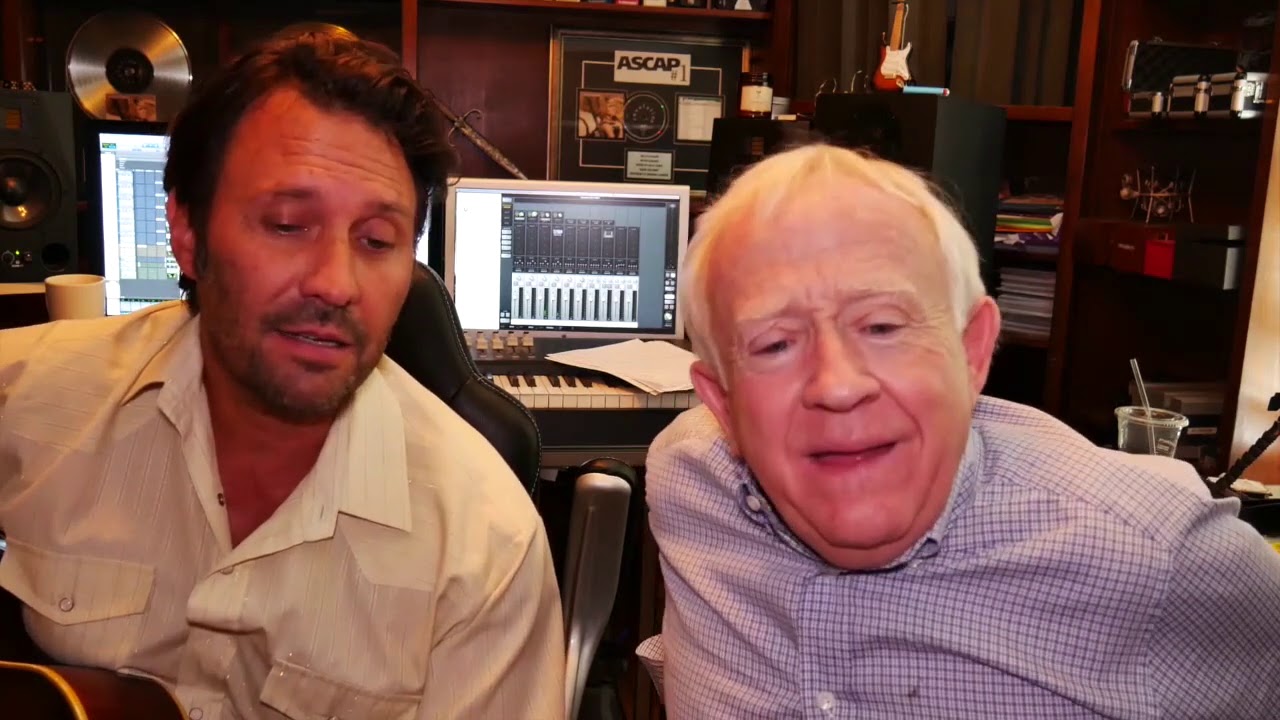 Travis Howard and Leslie Jordan Sing Amazing Grace and Honor National Recovery Month