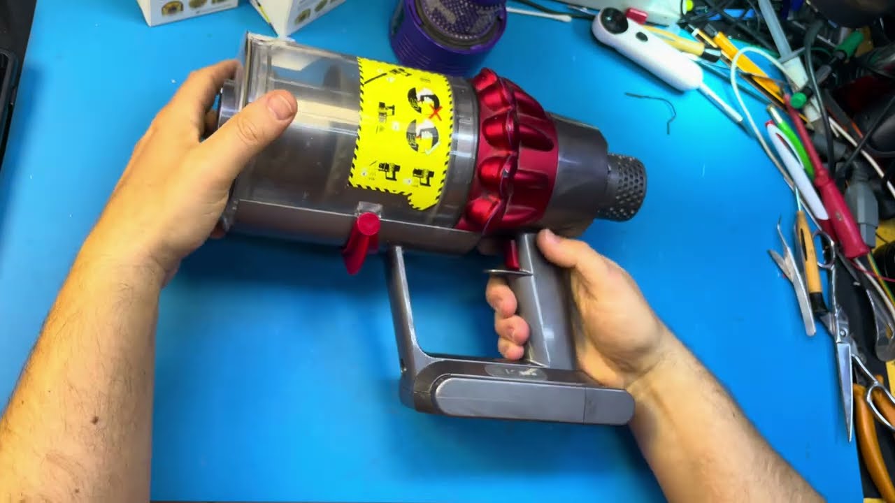 Desmonta en 10 min tu dyson para cambiar el gatillo 