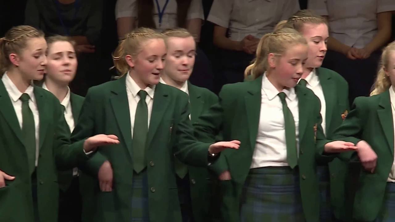 Hello girls - trad American, arr Lyoyd Pfautsch