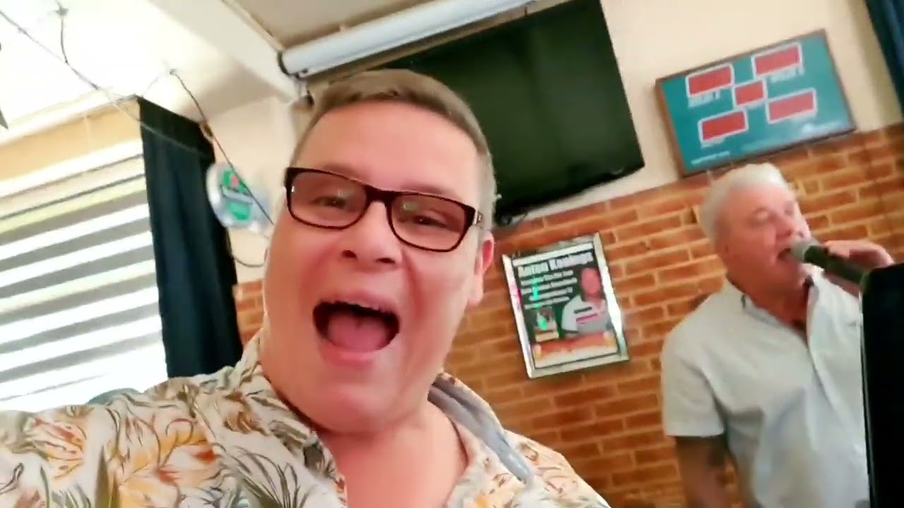 Udo de Beatboxer bij Leo & Benny Cafe Boslust Groesbeek (2022)