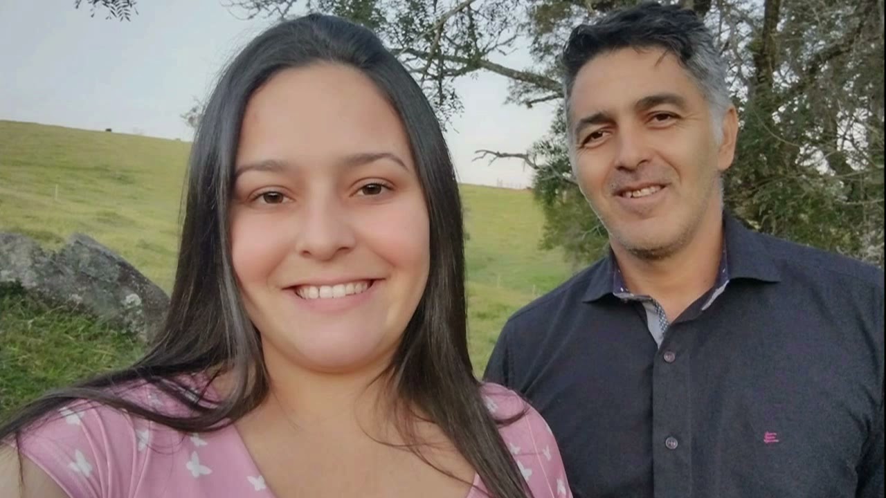 LOUVORES QUE ACALMAM A ALMA - DUPLA ELY E REGINALDO